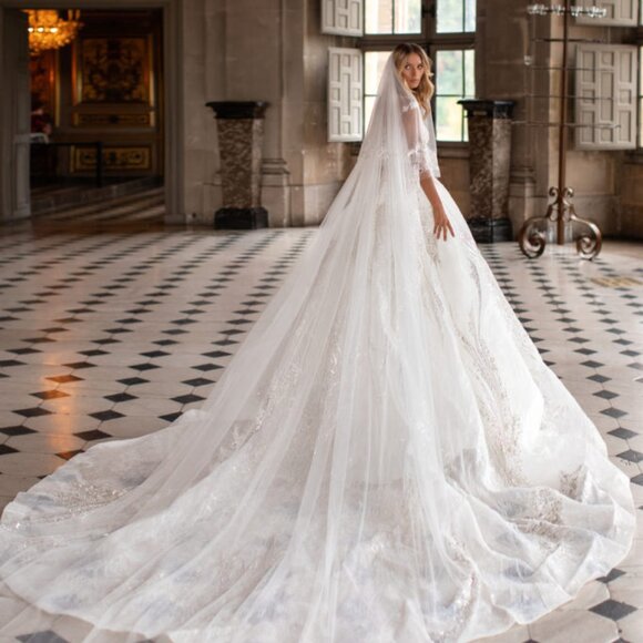 Milla Nova Wedding Dress Mariam - Picture 5 of 8